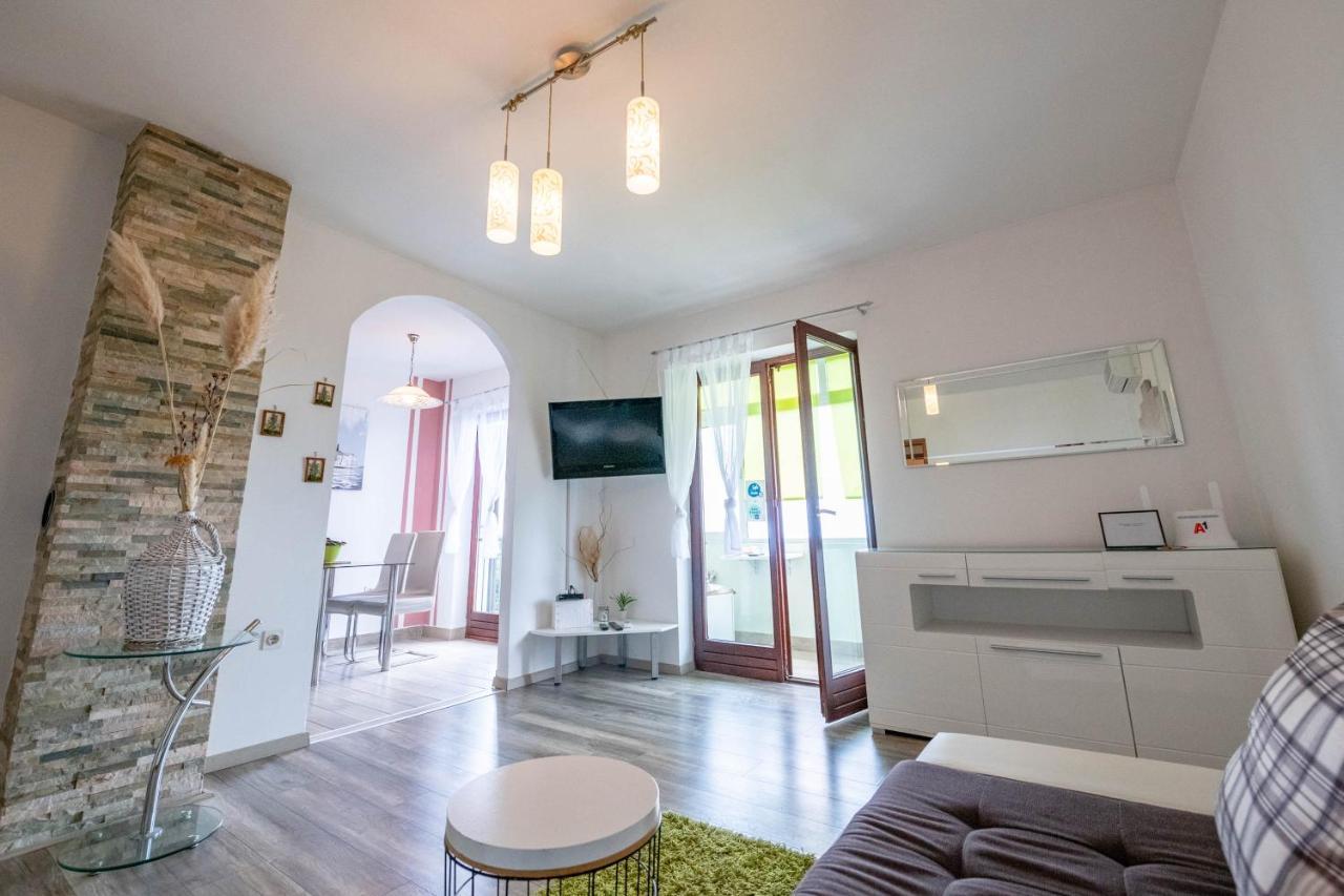 Apartman Doris Lovran Ngoại thất bức ảnh